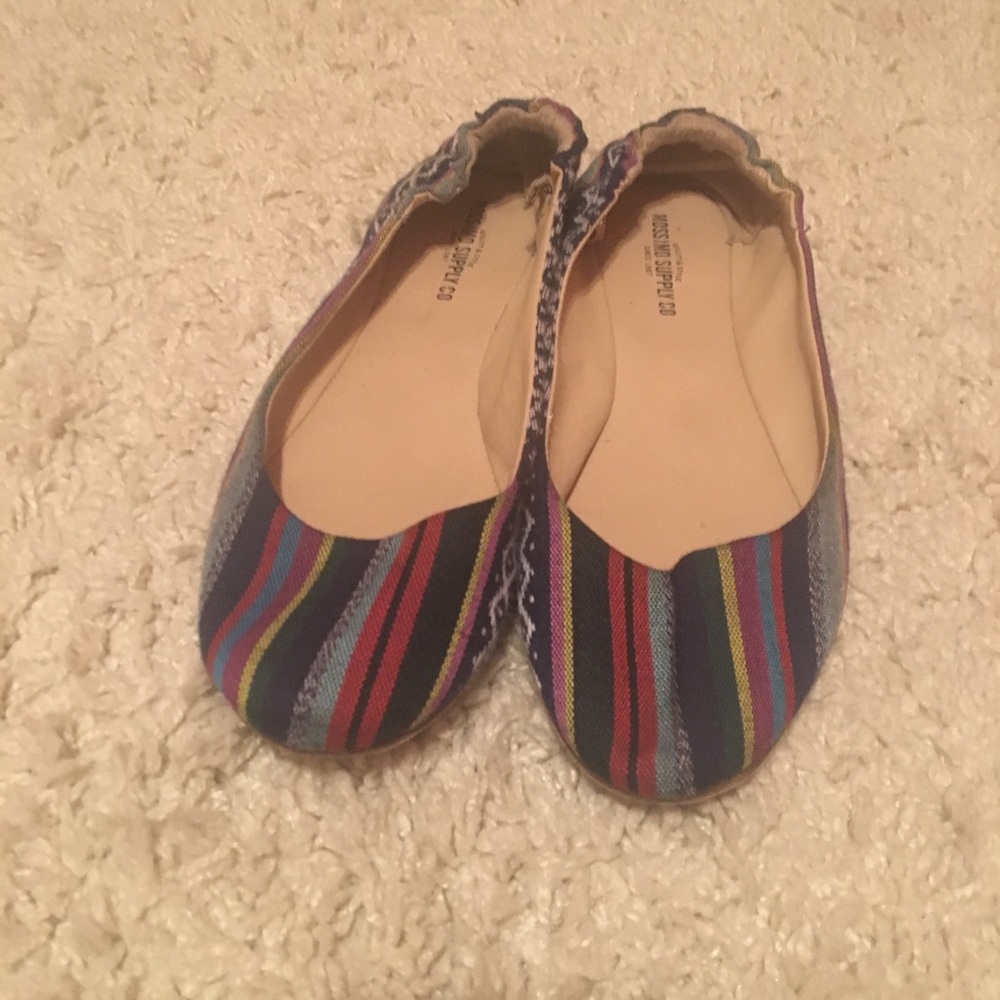Mossimo Multi Color Print Flats - image 3